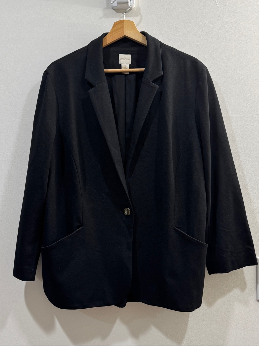 Chico’s Black Single Button Blazer Sz 2 (L/12) God Buttons